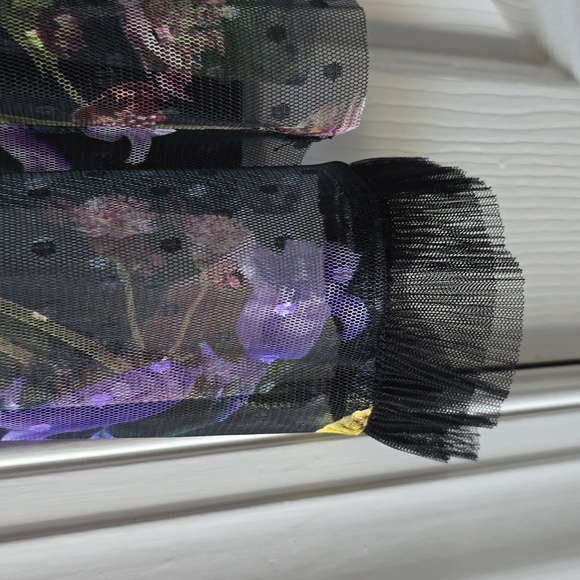 52SEVEN BRAND WOMEN'S BLUE LACEY FLORAL TOP SIZE SMALL - Picture 5 of 15